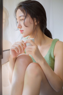 开局强吻裂口女